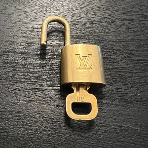Louis Vuitton lock with key